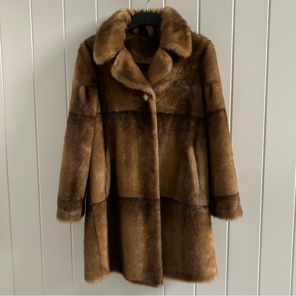Marvin Richards Jackets & Blazers - Vintage Marvin Richards New York Faux Fur Coat Size M